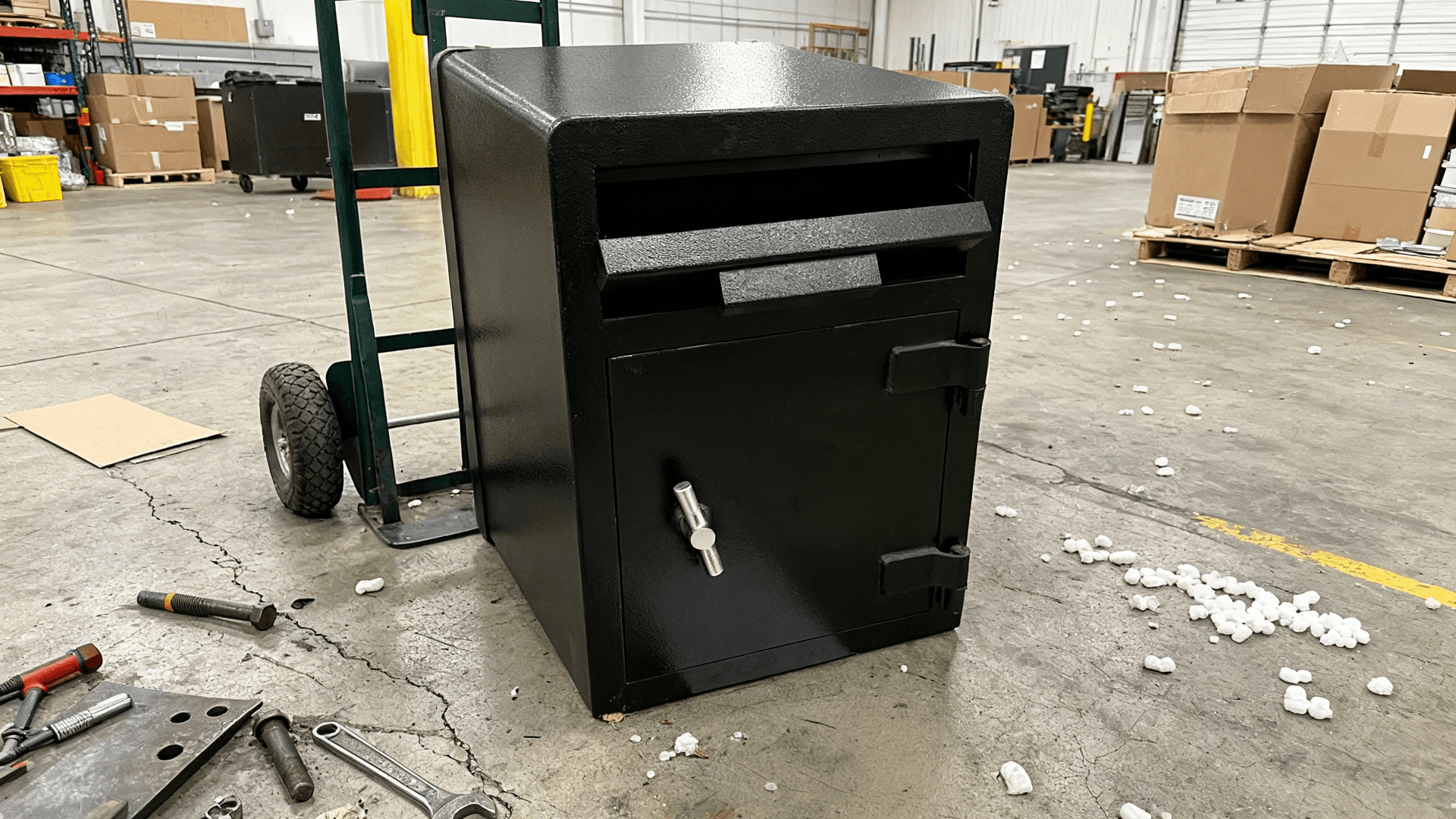 Safe loaded with ramp system